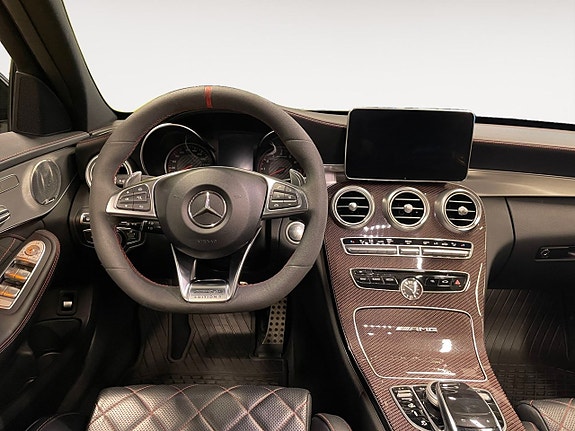 Mercedes-Benz C63 11 of 26