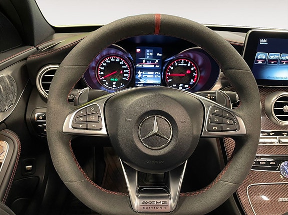 Mercedes-Benz C63 24 of 26