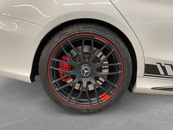 Mercedes-Benz C63 8 of 26