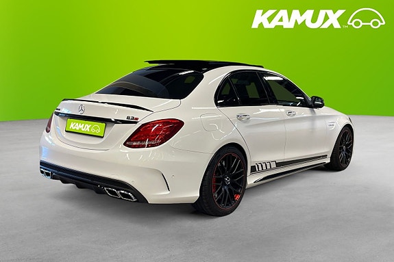 Mercedes-Benz C63 4 of 26