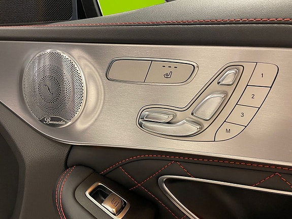 Mercedes-Benz C63 14 of 26