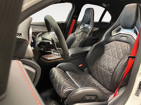 Mercedes-Benz C63 9 of 26