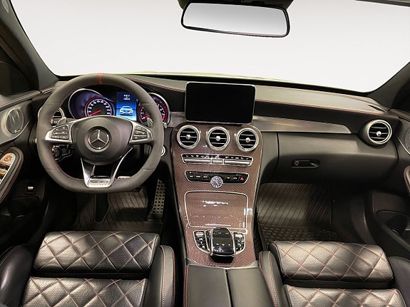 Mercedes-Benz C63 10 of 26