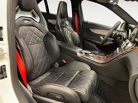 Mercedes-Benz C63 13 of 26