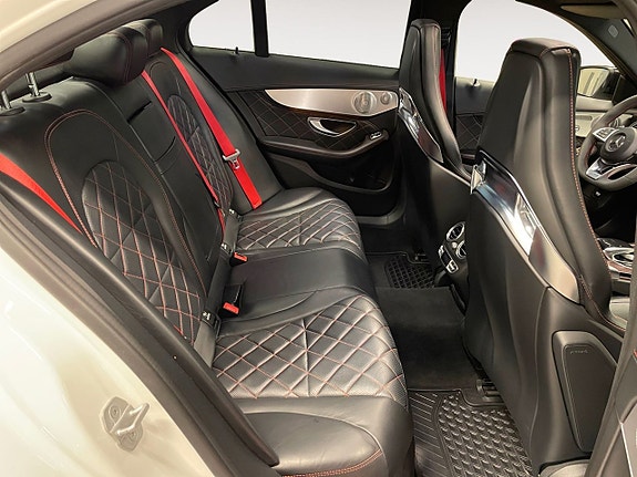 Mercedes-Benz C63 12 of 26