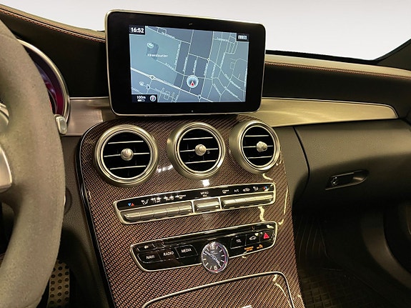Mercedes-Benz C63 17 of 26