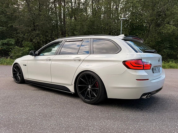 BMW 520d 3 of 10