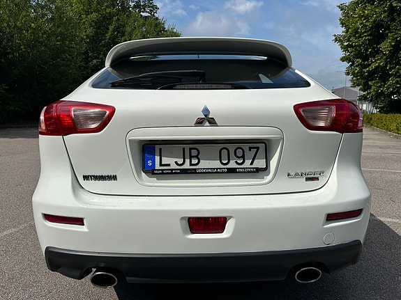 Mitsubishi Lancer 6 of 13