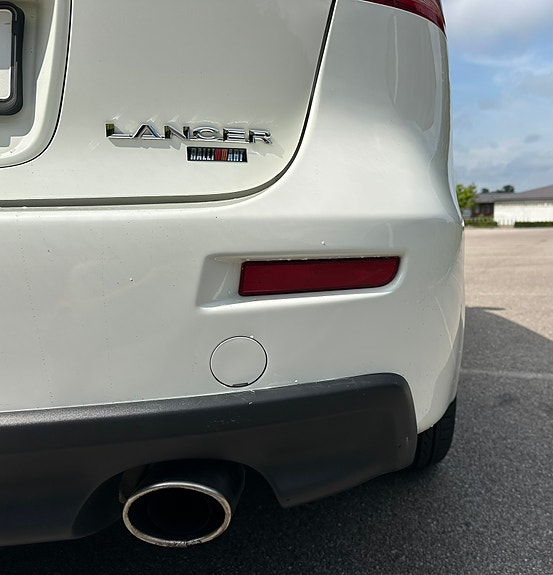 Mitsubishi Lancer 7 of 13