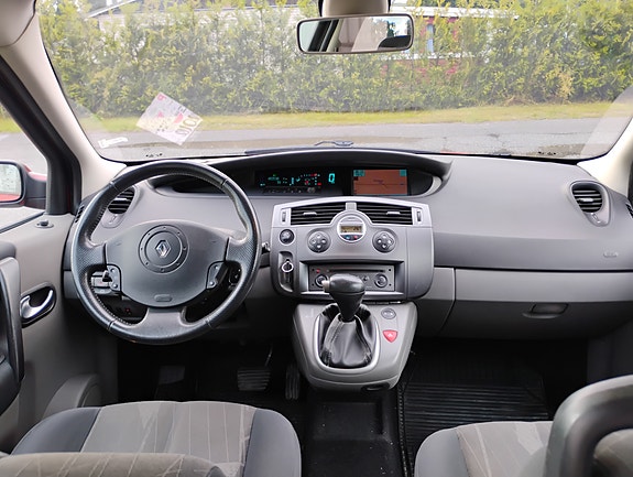 Renault Grand Scenic II 4 of 10