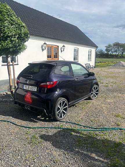 2018, 7 500 mil, 64 900 kr 2 of 9