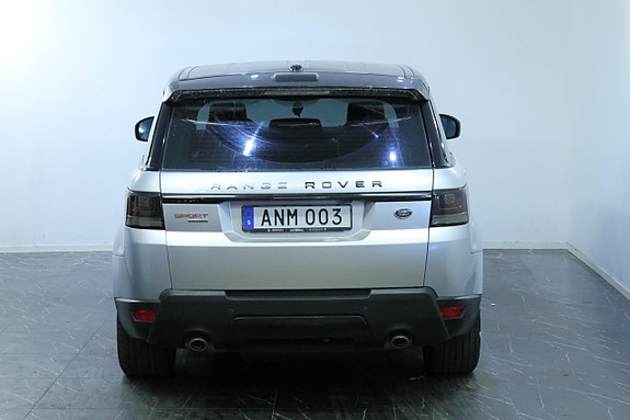 Land Rover Range Rover Sport 6 of 10