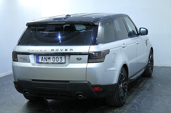 Land Rover Range Rover Sport 7 of 10