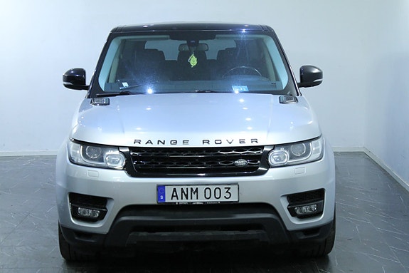 Land Rover Range Rover Sport 4 of 10