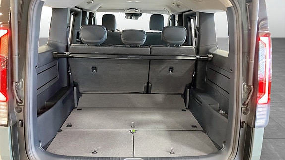 Kia PV5 10 of 15
