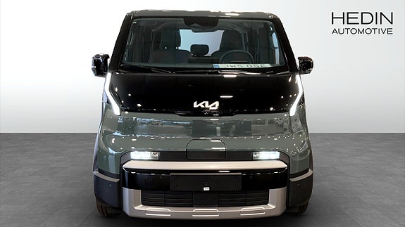 Kia PV5 8 of 15
