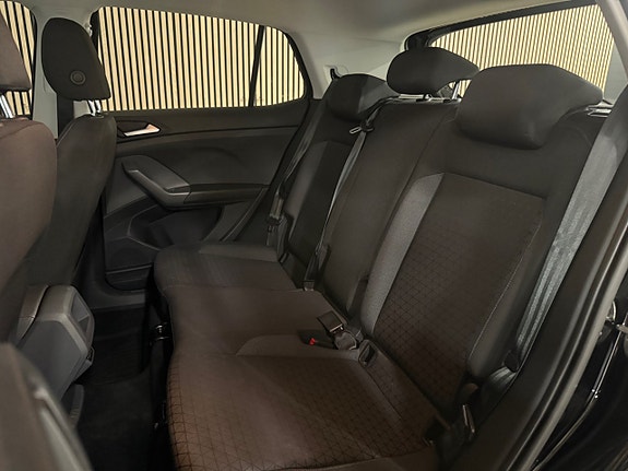 Volkswagen T-Cross 14 of 28