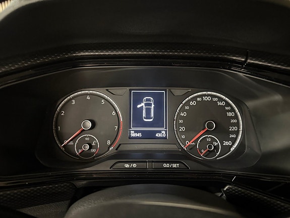 Volkswagen T-Cross 24 of 28