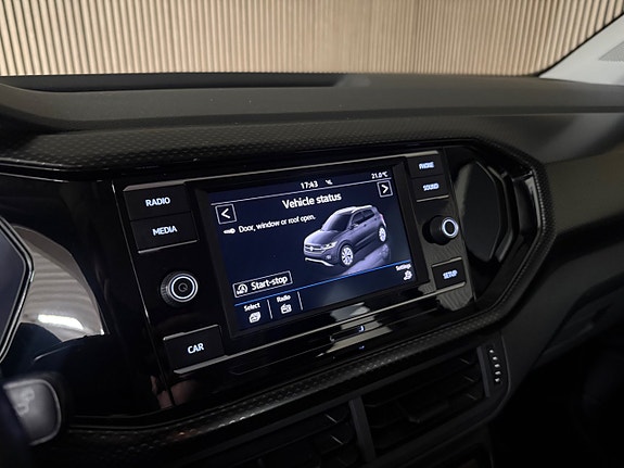 Volkswagen T-Cross 25 of 28