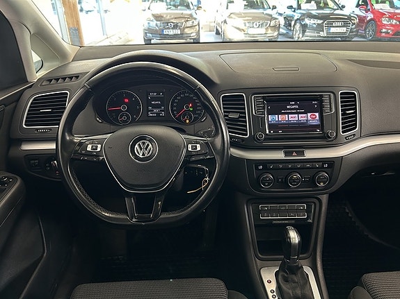 Volkswagen Sharan 14 of 24