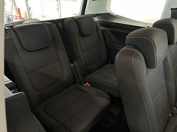 Volkswagen Sharan 12 of 24