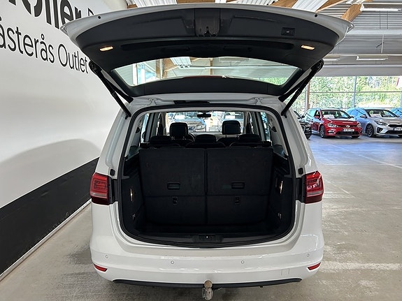 Volkswagen Sharan 8 of 24