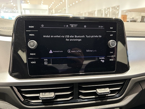 Volkswagen T-Roc 19 of 20