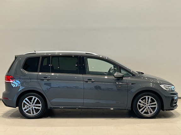 Volkswagen Touran 5 of 25