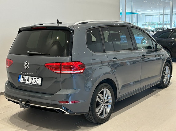 Volkswagen Touran 8 of 25