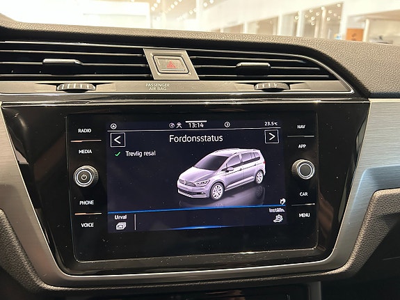 Volkswagen Touran 23 of 25