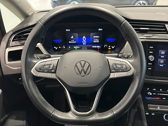 Volkswagen Touran 18 of 25