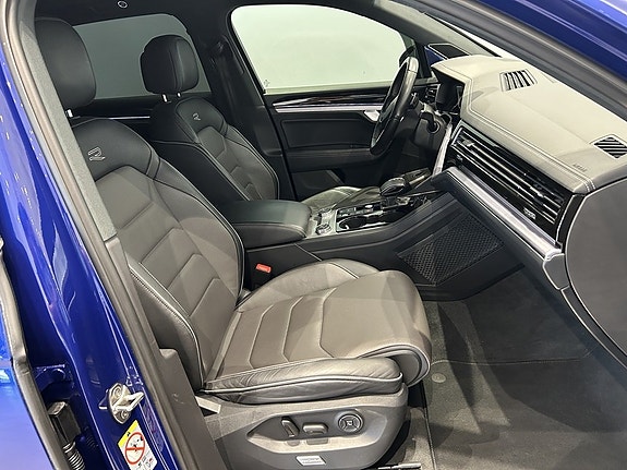 Volkswagen Touareg 18 of 26