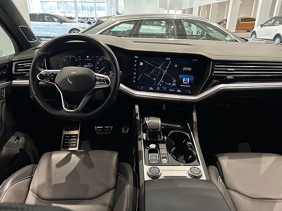 Volkswagen Touareg 12 of 26