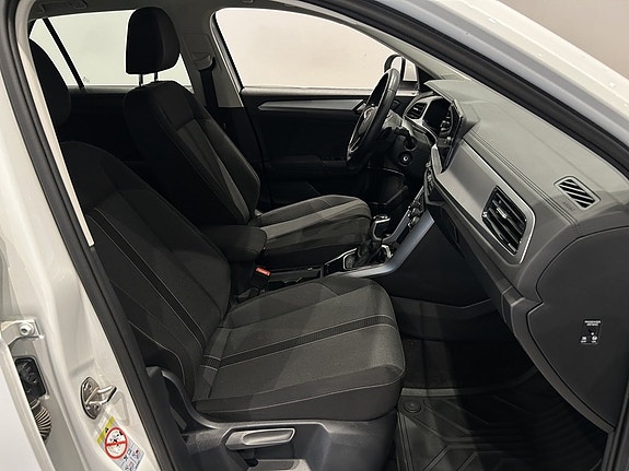 Volkswagen T-Roc 15 of 19