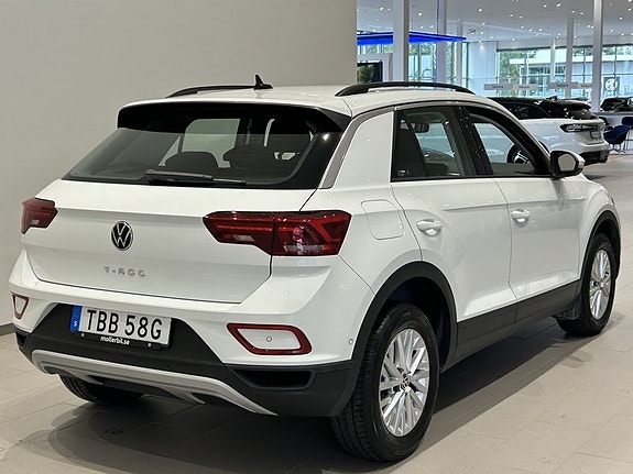 Volkswagen T-Roc 8 of 19
