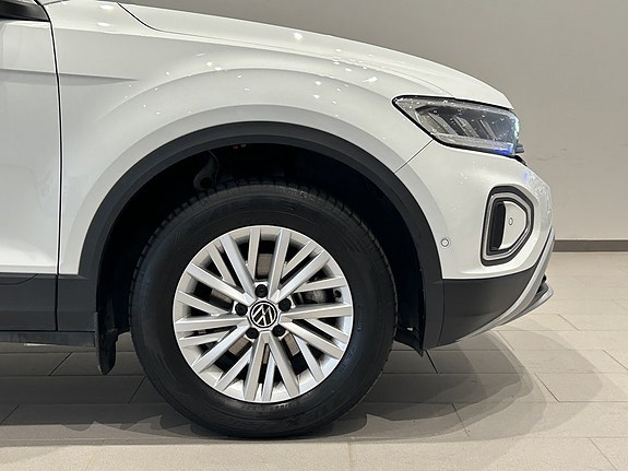 Volkswagen T-Roc 6 of 19