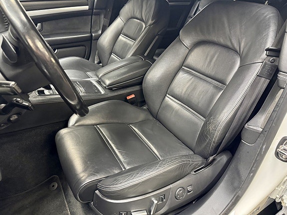 Audi S8 14 of 23