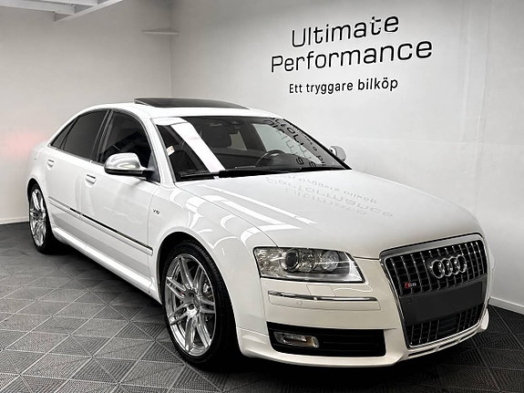 Audi S8 3 of 23
