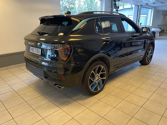 Lynk & Co 01 3 of 11