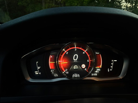 Volvo V60 Cross Country 5 of 6
