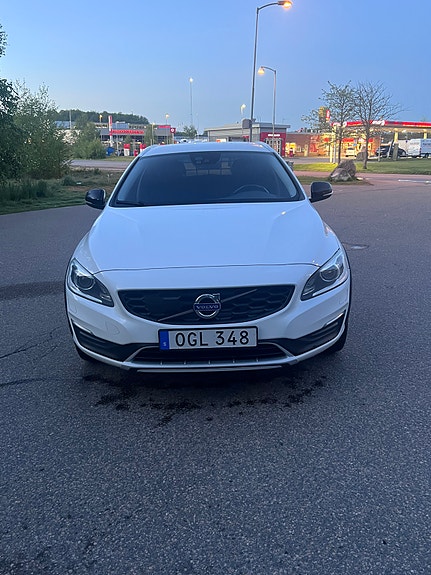 Volvo V60 Cross Country 6 of 6
