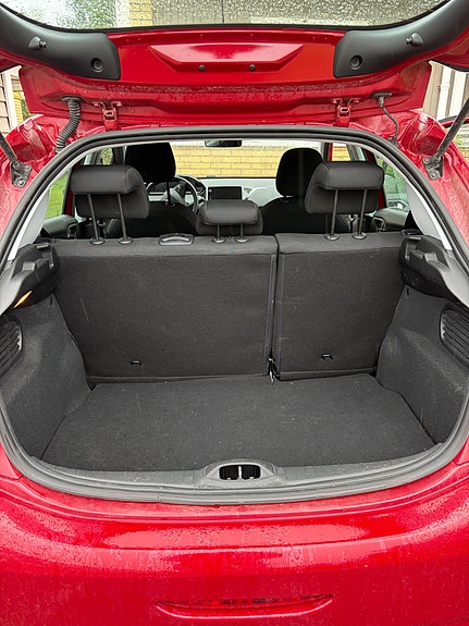 Peugeot 208 8 of 8