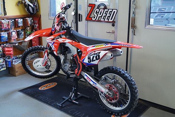 Honda CRF 250 4 of 9