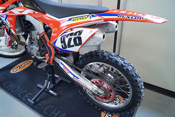 Honda CRF 250 3 of 9