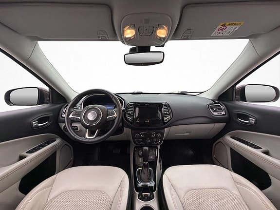 Jeep Compass 11 of 28