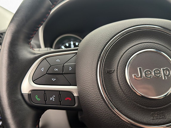 Jeep Compass 13 of 28