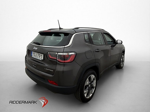 Jeep Compass 8 of 28