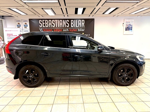 Volvo XC60 2 of 13