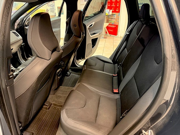 Volvo XC60 12 of 13