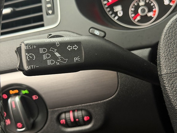 Volkswagen Jetta 13 of 28